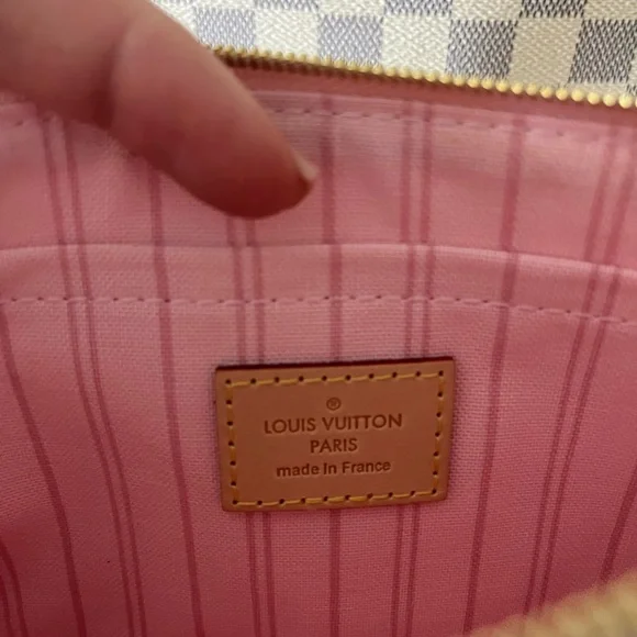 Louis Vuitton Neverfull Damier azur wristlet - Picture 2 of 3